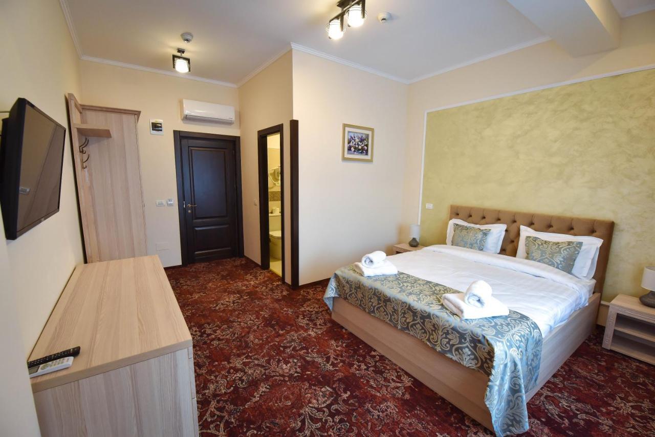 Pensiunea Romeo Resort Focsani Exterior photo