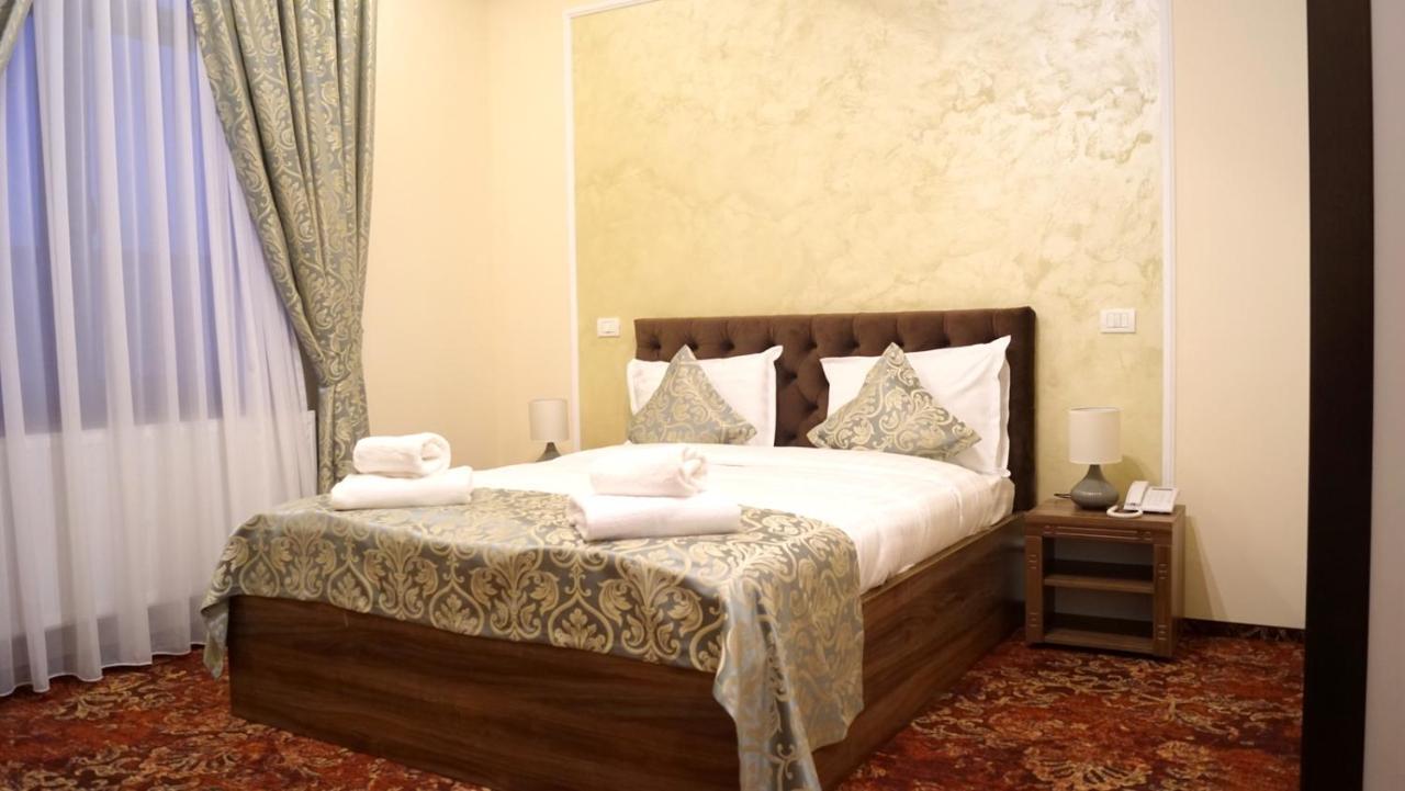 Pensiunea Romeo Resort Focsani Exterior photo